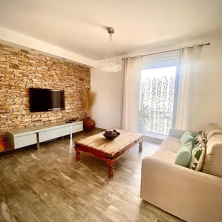 Appartement de charme avec terrasse Centre Porto-Vecchio Appartement *